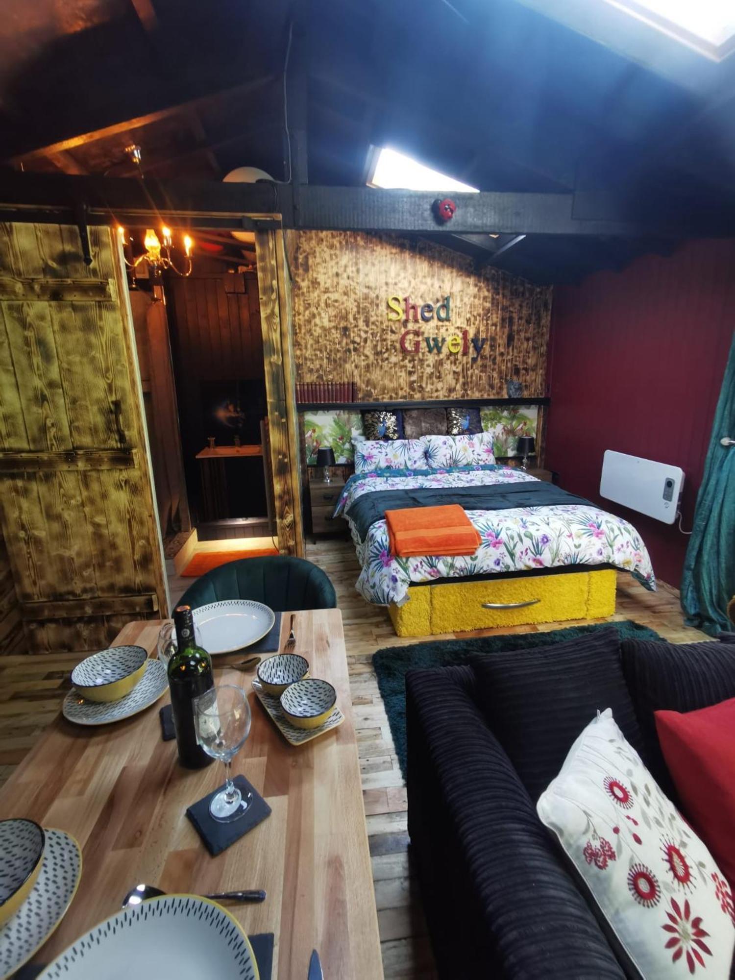 Apartment Shed Gwely Govilon