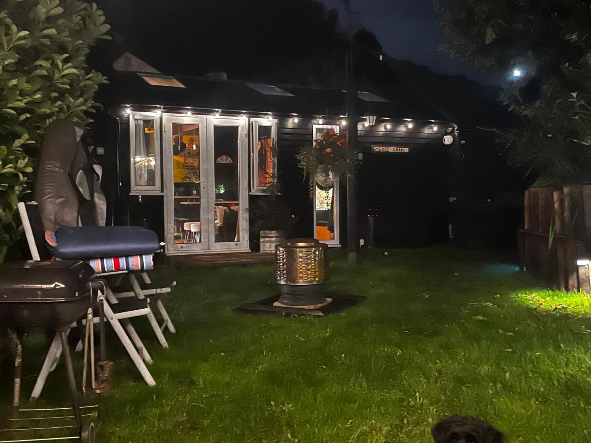 Shed Gwely Apartment Govilon