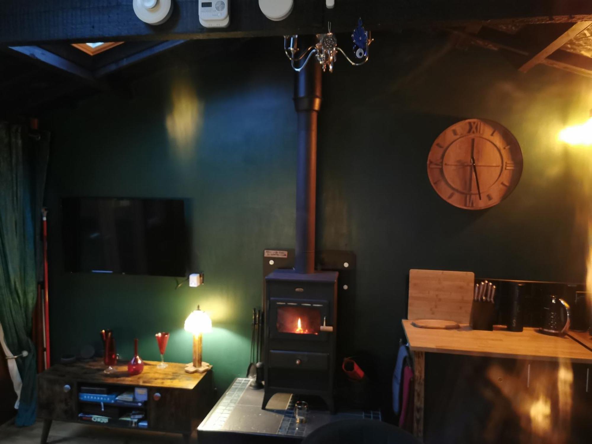 Apartment Shed Gwely